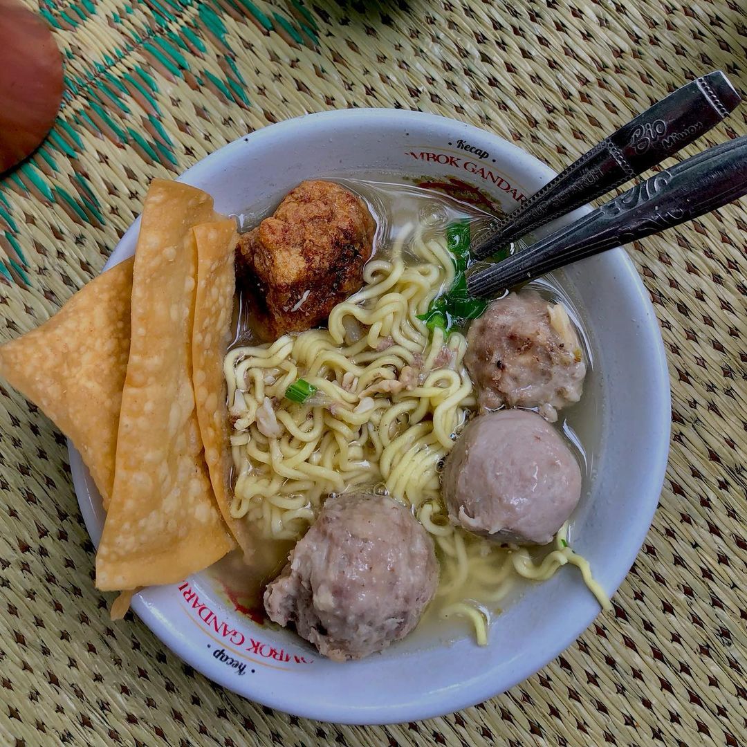 Kembali ke Masa Kecil dengan Bakso RINGIN di Kandang Macan